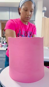 51K views · 2.6K reactions | Pretty in PINK #cake #cakedecorating #explorepage #cake # | Brianna Collins | Facebook