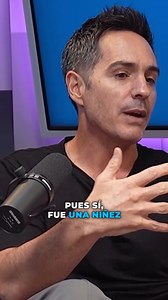 2.7K views | El actor Mauricio Ochmann tuvo una infancia difícil, marcada por el abandono, la búsqueda de sí mismo y las adicciones  En esta entrevista comparte una lección poderosa: cómo pedir ayuda cuando sientes que has tocado fondo. Disfruta de este episodio del ️podcast #DosisConMichelleGalvan por Vix  bit.ly/4mkJYyv o donde sea que escuches tus podcasts univision.com/dosis | Noticias Univision 21 Fresno | Facebook