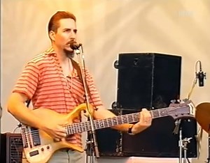 Shake Hands With Beef 🤝🥩 live in 1997. PRIMUS. #grungebible #shakehandswithbeef #primus #lesclaypool #primussucks Video: https://youtu.be/JCC1sgbxJyU | The Grunge Bible