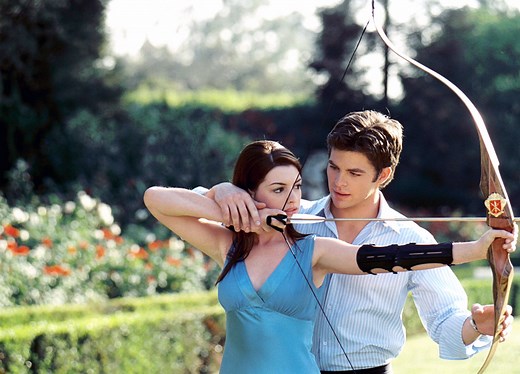 Anne Hathaway Is ‘Chipping Away at the Script’ for ‘Princess Diaries 3’