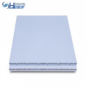 [Hot Item] PVC Panel Fence Farrowing Crates Wall Piglet Insulation Wall Fencing