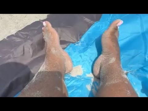 BBW feet at the beach Pt1