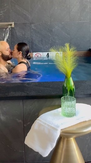 12K views · 122 reactions | ✨ROOM TOUR ✨ I could stay here and just chill in the room for the entire stay to be honest. Hotel: @theswiftwater Room: Plunge Pool Suite #roomtour #hotel #hotels #HotelRoomTour #LuxuryStay #HotelAesthetic #TravelInStyle #SuiteLife #HotelGoals #StaycationVibes #poconosmountains #poconos | Marissa Roche | Facebook