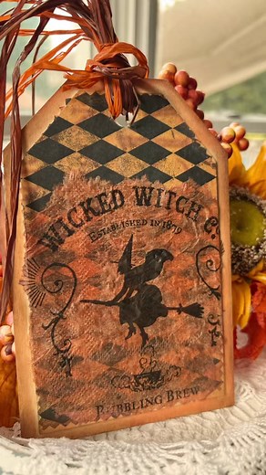 What says Fall season but Halloween. Great Tags for tiered tray decor. 🎃🧡🎃🧡🎃 #reelsvideo #Fall2022 #fall #craftmom #yesterdaystomorrows #Halloween #diy #tags | Yesterday's Tomorrows