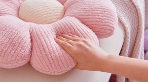 Flower Pillow, White Flower Decorative Throw Pillows for Bed Couch, Aesthetic Home Decor Cute 19.6" Daisy Floral Shaped Plush Pillow Floor Seat Cushion