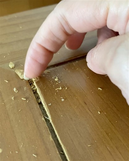 287K views · 3.2K reactions | These tables had chipping particle board tops. Don’t worry like Bob The Builder says “Can we fix it? Yes we can!” With a fun wood graining tool! Amazing makeover to look like real wood! Wait till you see it! #wood #dixiebelle #paint #diy #upcycle #fauxfinish #diyprojects #home | The Top Drawer RVA | Facebook