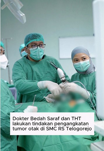 Tumor Otak Bisa Diangkat tanpa Membuka Tempurung Kepala? Penasaran Gak Sih? 👀 Melalui tindakan ETSS / Endoscopic Transsphenoidal Surgery, penanganan tumor otak dilakukan dengan pendekatan endoskopi melalui jalur hidung. Tindakan ini merupakan kolaborasi multidisiplin antara dr. Yuriz Bakhtiar, Sp.BS(K), Ph.D, FINPS selaku Dokter Bedah Saraf 👨‍⚕️ bersama dr. Anna Mailasari Kusuma Dewi, MSi.Med., Sp.THTBKL, Subsp.Rino.(K) selaku Dokter THT Konsultan Rinologi.👩🏻‍⚕️ Dengan perpaduan keahlian Bed