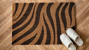 Cara Mudah Membersihkan Keset Bahan Karet agar Tetap Higienis dan Awet Digunakan - Tribunshopping.com