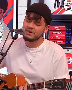 Joseph Kamel interprète en live "Celui qui part" dans le Double Expresso RTL2 ❤ | RTL2