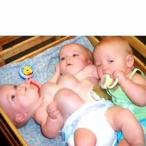 These girls were looked at with disgust by their mother. They were triplets and two of them were conjoined, and even though they needed love like any baby, they were abandoned in the worst way. | Positive