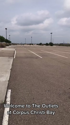 Exploring the Eerie Abandoned Outlet Mall in Robstown, Texas
