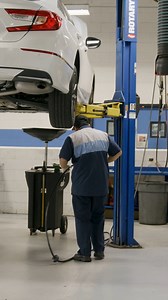 Where your Honda gets the care it deserves. 🚗🔧 Trust our team to keep you on the road with confidence. http://bit.ly/2H9q8Vb | Carson Honda