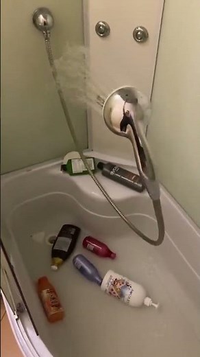 Crazy Shower Head Cleans All On Its Own || ViralHog