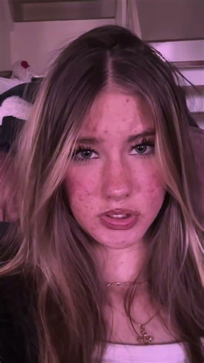 Du kannst nicht wegschauen während sie singen 👀