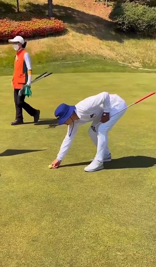 196K views · 493 reactions | WHO DOES THIS REMIND YOU OF  #golfmeme #golfmemes #golfer #golfswing #lovegolf #viralreels | Peter Finch Golf | Facebook