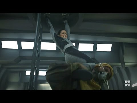 Dominant Woman Headscissors Man With Strong Thighs And Breaks His Neck