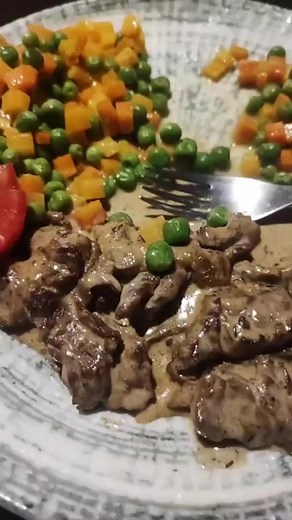 Guisela Santa Cruz on Reels