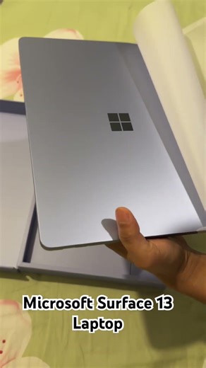 Unboxing Microsoft Surface