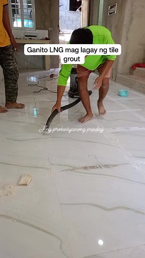 #tipsandtricks #and #ideas sa Pag lagay ng tile grout #construction #carpenter | Ang probinsyanong panday