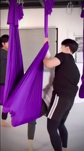 Jin scared during flying yoga 😱🧘‍♀️ #cutelife #shorts