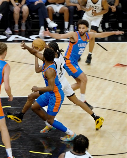 28K views · 182 reactions | adding this one to our 퓼퓶퓸퓸퓽퓱 퓙퓪픃픃 summer playlist  #TakeNote | Utah Jazz | Facebook