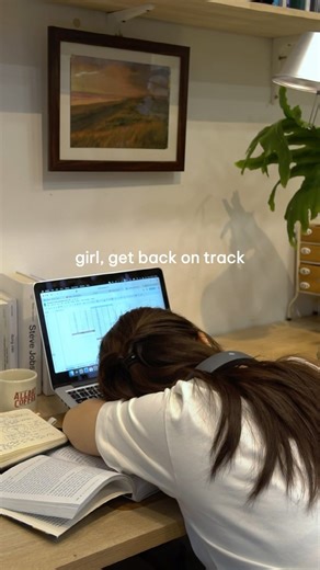 ✨ Một tháng mới đã bắt đầu, đây là thông điệp mà Dot dành cho bạn. — Dot Grid Stationery ⏰ 09:00-21:00 (tất cả ngày trong tuần) 📍 Store 1: 01 Nguyễn Hy Quang, Đống Đa, HN ☎️ 0966866265 📍 Store 2: 121/61 Lê Thị Riêng, Q.1, TP.HCM ☎️ 0866183127 #dotgridbook #dotgridvn #planner2024 #planner | Dot Grid Book