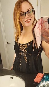 6K views · 755 reactions | Take me back to Cali? 梁 . . . . . . #redhead #redhair #gingergirl #ginger #freckles #freckled #gingers #fit #fitness #model #promomodel #healthylifestyle #health #wellness #modeling #fashion #beauty #cute #outfits #activewear #redheads #longhair #pretty #contentcreator #digitalart #digitalcontent #influencer #influencermarketing | Cassie Leigh | Facebook