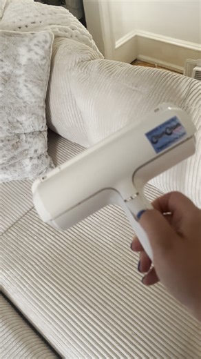 Watch Chom Chom Pet Hair Remover on Amazon Live