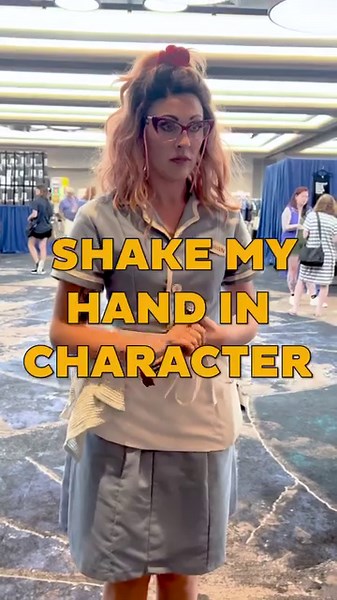 Shake my hand in character 🤝 | BroadwayCon