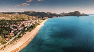 Toroni Beach Sithonia, una dintre cele mai lungi plaje amenajate din Halkidiki