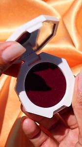 fentybeauty Cheeks Out Freestyle Cream Blush, doğal görünümlü yeni renkleriyle Sephora’da seni bekliyor! ✨ Koleksiyonuna hangisini eklemek istersin? ❤️‍ Sephora mağazaları, Sephora App ve sephora.com.tr’de keşfet! ️ #sephoraturkiye #fentybeauty #makeup | SEPHORA | Facebook