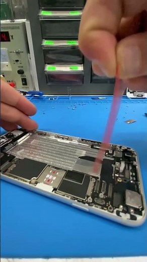 iPhone 6 - Battery Replacement 🔧📱📲 #iphone6 #battery #repair #apple #ios #replace #smartphone