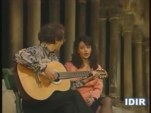 Vidéo originale ancienne de notre Ambassadeur de la chanson & la musique #Kabyle, feu #IDIR avec l'une de ses meilleures Œuvres #AVAVA_INOUVA, traduite dans plus de 17 langues à travers le Monde. | Kabyles & Kabylie