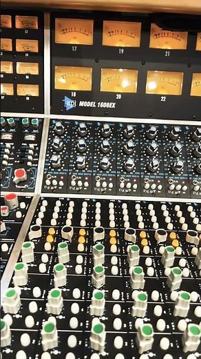 Quick overview of API 1608 console 🎚