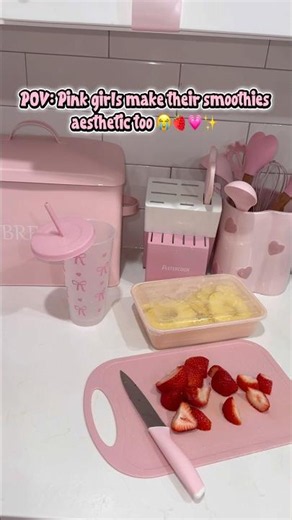 Making a Fruit Smoothie in My Pink Kitchen 🍓💗✨