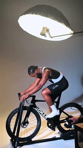 616 x Le Col: use code AV-SIXONESIX15 at the checkout for discount 🙌