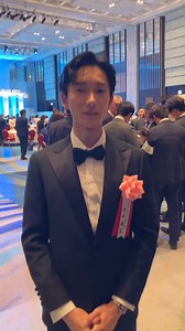 本日、2025年度JRA賞授賞式が行われました🎉年度代表馬 #フォーエバーヤング に騎乗した #坂井瑠星 騎手の喜びの声をお届けします🎤📹