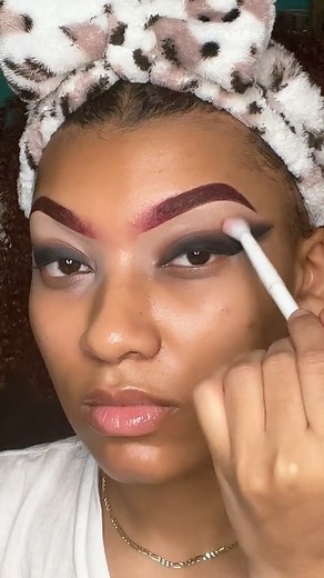 Winter 2023 Makeup Trend: Major Metallics 🖤⚡ This winter, it’s all about bold metallics whether you’re smearing liquid metallic shadow all over the lids or bringing back the frosted lip — Think Euphoria meets early 2000s Comment below your favorite winter makeup trends👇 🎥 mariesmemoirs on TT #KissNYPro #BeYourOwnPro #ProMakeup #MakeupTricks #MakeupMustHaves #MakeupEssentials #GRWM #HolidayMakeupInspo #WinterMakeupInspo #SmokeyEyeMakeup | Kiss NY Pro