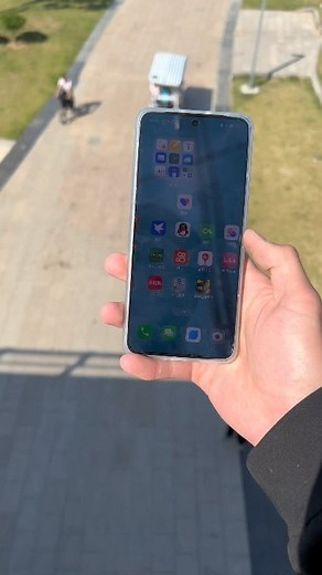 1.2M views · 1.3K reactions | oppok12 violent test, Swiss sgs gold label five-star fall resistance certification is really not a joke #oppo #oppok12 national fall resistance quality inspection team #digital technology | Trendy Tech Review | Facebook