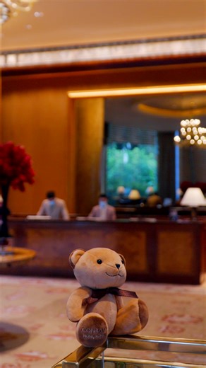 Get going around Conrad Hong Kong and discover the beauty in its surroundings. Never Just Stay. Stay Inspired. 於香港港麗酒店周邊，發現香港美麗處處。靈感的歸屬，不止於駐足。 #ConradHongKong #ConradHK #HongKong #HongKongTravel | Conrad Hong Kong