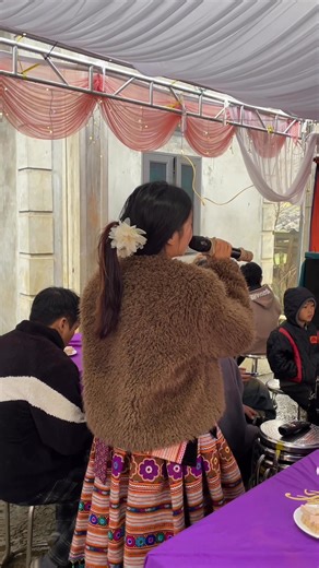 Khuaj sad quá nghe nhạc cho đỡ buồn 😅 #lênxuhướng #nguoitheodoi #EMVY | Ly Thị Triệu Vy