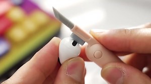 7 in 1 Electronic Cleaner kit - Keyboard Cleaner, Keyboard Cleaning Kit, Laptop Cleaner with Brush, Electronic Cleaner for Laptop/Phone/Computer/Screen (Give Away a Flannel Cloth) Blue