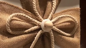 Let's put some burlap to use .. shall we ? #justthatperfectpiece #easter #easterdiy #crossdiy | Just That Perfect Piece