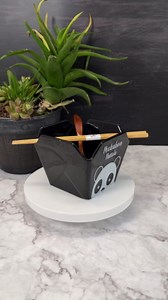 Ceramic Oriental Resturant To Go Take out Box Design Serving Bowl (16 fl oz) With Chopsticks (Black Panda)