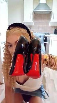Shoes try on