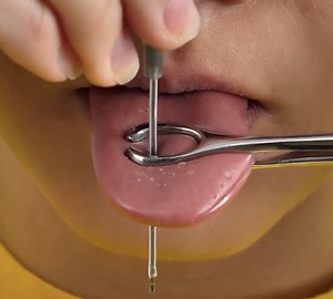 685K views · 933 reactions | Conseils et astuces pour un piercing FACILE ! | Les Cracks du Bois | Facebook