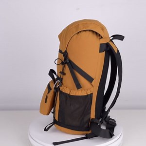 Bseash 30L Lightweight Hiking Backpack, Outdoor Sport Waterproof Travel Bag Daypack for Cycling Climbing Skiing (Light Blue)