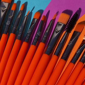 20pcs Detail Brush for ONLY $11.90 ! With code: Neon30 Only at glfcosmetics.com • • • • • • • • • • • #makeup #makeuptutorial #makeupjunkie #makeuplooks #makeuplook #makeupaddict #makeupbyme #kyliejenner #colourpopcosmetics #makeupoftheday #makeupartist #likesforlike #lifeisgood #lip #eyeshadow #eyeshadowpalette #eyes #valentines #makeupdolls #lipgloss #makeuplover #instadaily #instalove #instabeauty #fyp #foundation #vegan #crueltyfree #cosmetics #beauty | GLF Cosmetics LLC