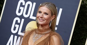 Gwyneth Paltrow Flaunt Legs and Abs in Sexy Car Pic Post Golden Globes