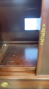 These are just my quick judgement calls while my daughter shops for more 80’s sweaters 😂 Agree or disagree?? I have a full legnth tutorial on furniture fakery. Search my “intro to furniture painting” playlist on the toob. #furnitureflip #tanglewoodsuetips #furnituremakeover | Tanglewood Sue